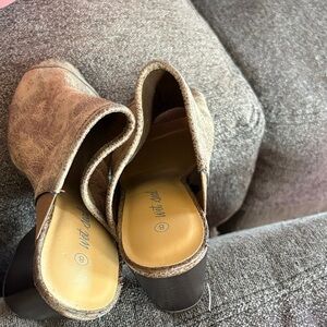 Wet Seal Tan Wedge Mules